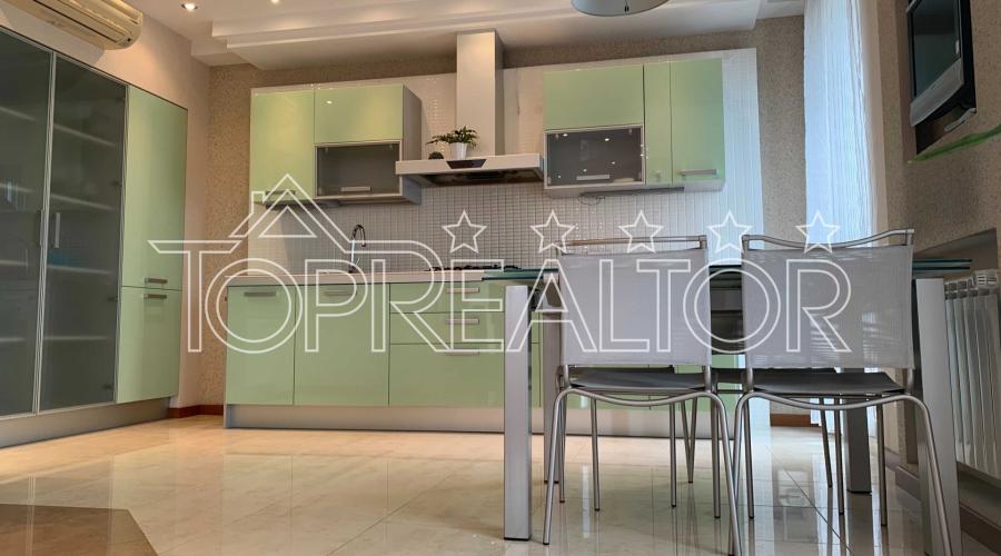 Продажа 4-комн. квартиры с 2-мя паркингами в ЖК Азарин | Toprealtor