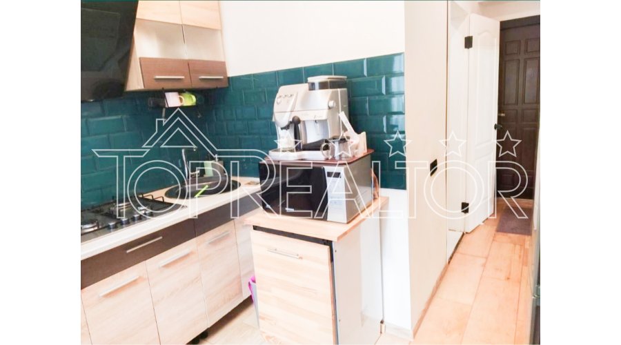 Продам 2 комнатную квартиру 41 м2 на 1(высоком) этаже 5 этажного кирпичного дома. | Toprealtor