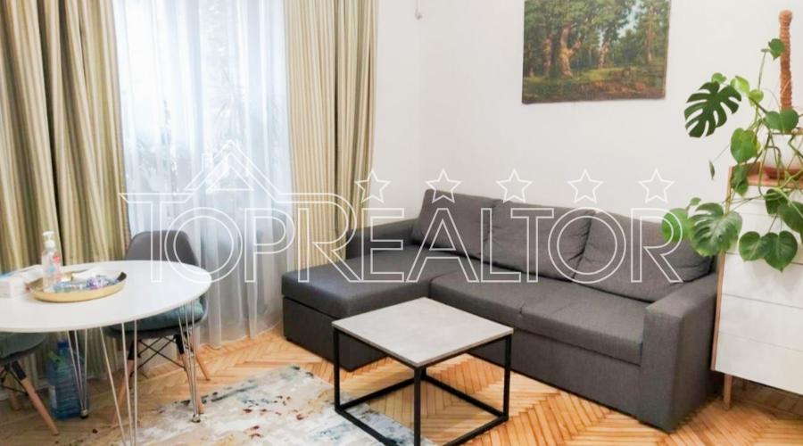 Продам 2 комнатную квартиру 41 м2 на 1(высоком) этаже 5 этажного кирпичного дома. | Toprealtor