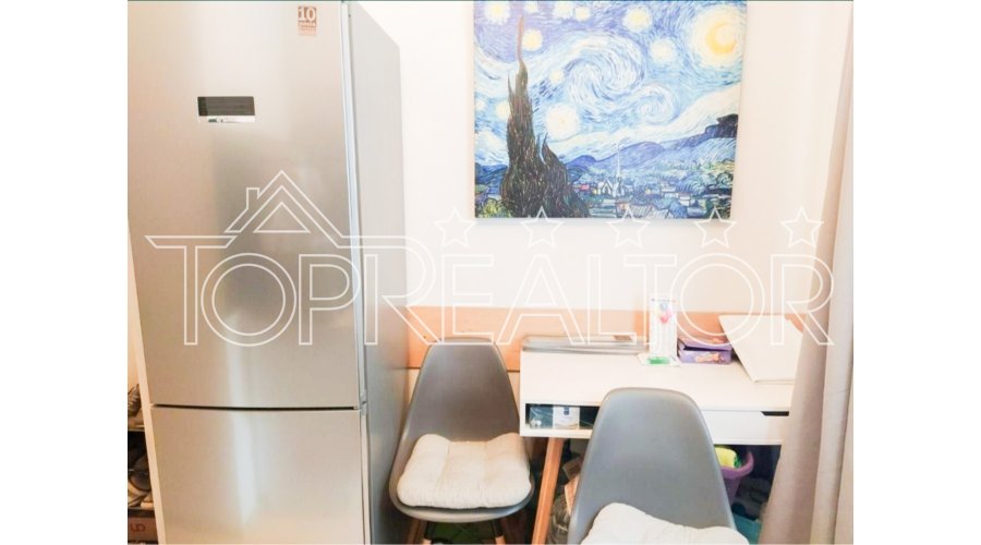 Продам 2 комнатную квартиру 41 м2 на 1(высоком) этаже 5 этажного кирпичного дома. | Toprealtor