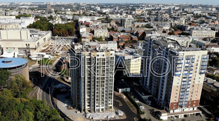У продажі 4-кімнатна студійна квартира в ЖК Театральний! | Toprealtor