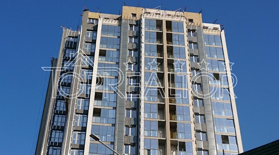 У продажі 4-кімнатна студійна квартира в ЖК Театральний! | Toprealtor
