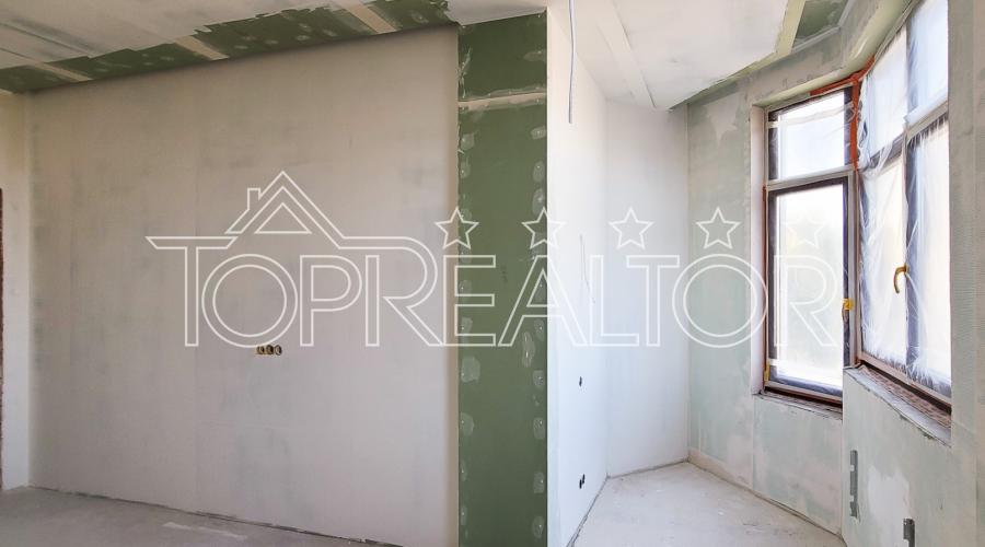 У продажі 4-кімнатна квартира в ЖК Фаворит! | Toprealtor