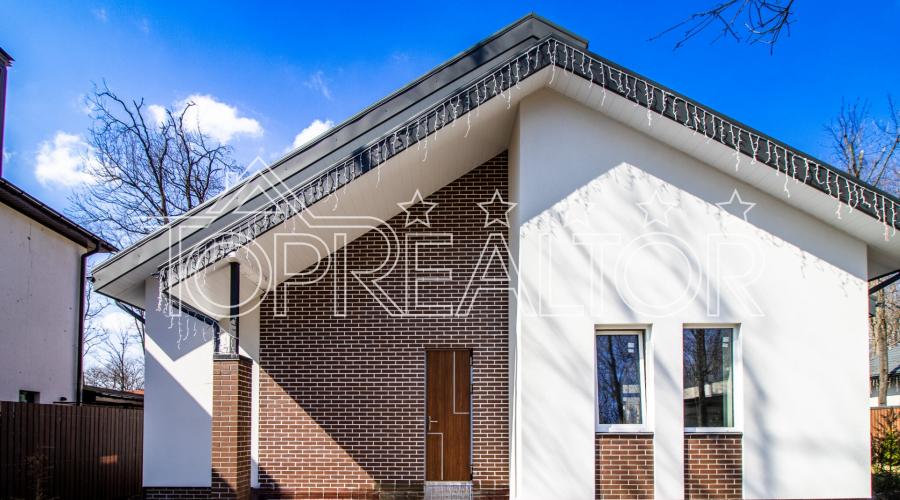 У продажі 2-поверховий будинок в селищі Лісне!  БЕЗ КОМІСІЇ! | Toprealtor