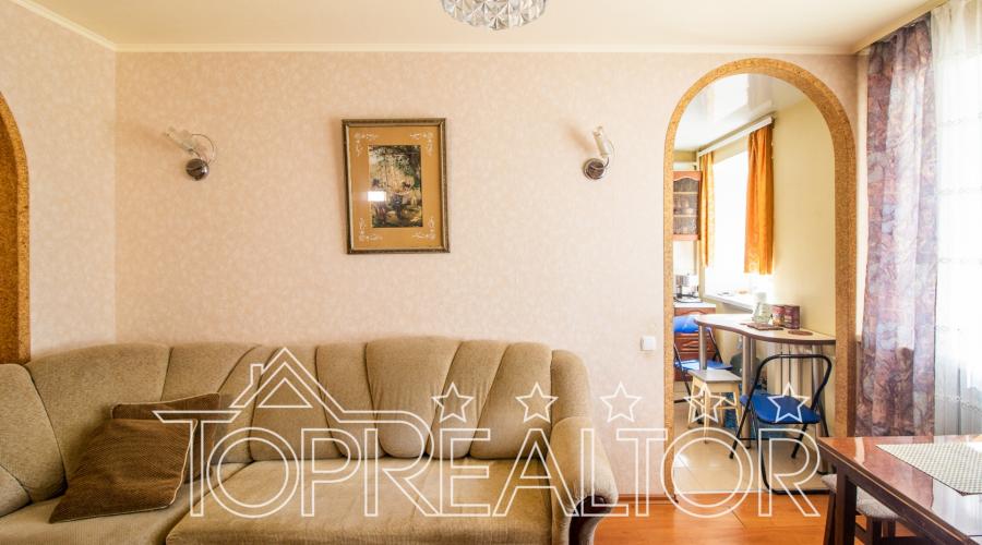 Продам 3 комн. квартиру за Солдатом Метро23 Августа | Toprealtor