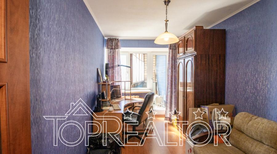 Продам 3 комн. квартиру за Солдатом Метро23 Августа | Toprealtor