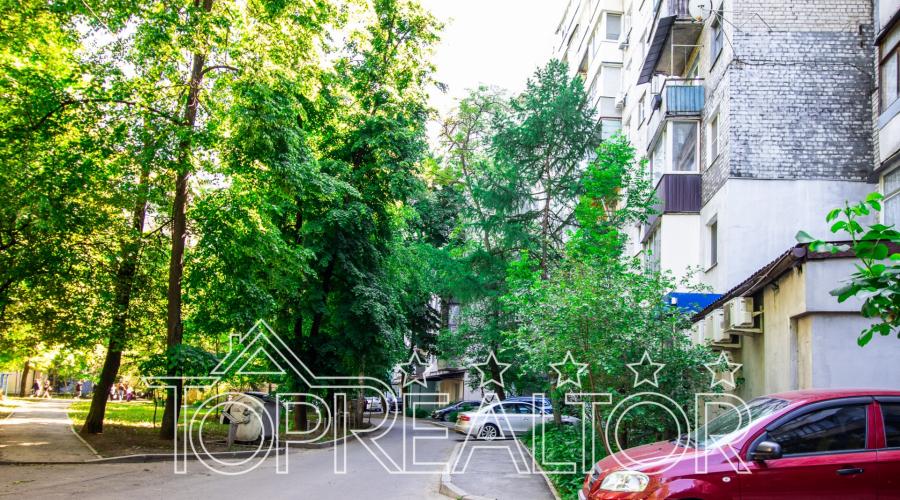 Продам 3 комн. квартиру за Солдатом Метро23 Августа | Toprealtor