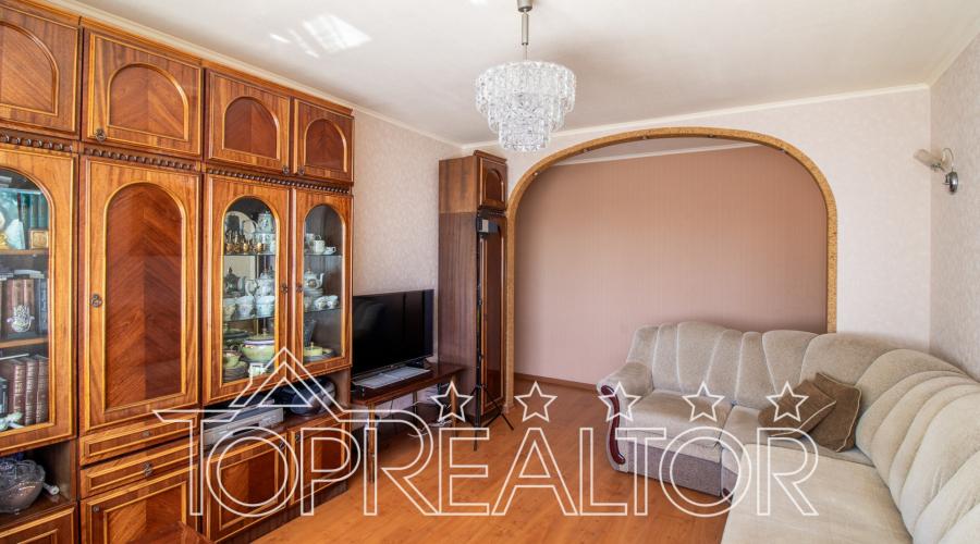 Продам 3 комн. квартиру за Солдатом Метро23 Августа | Toprealtor