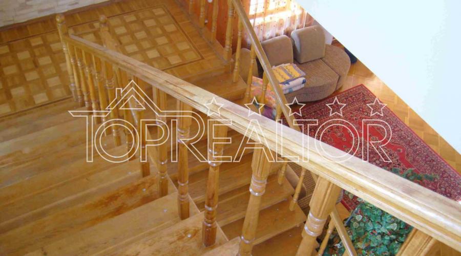 Продаж 2 будинків на ділянці в селищі Елітне | Toprealtor