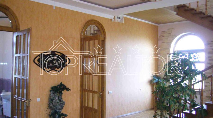 Продаж 2 будинків на ділянці в селищі Елітне | Toprealtor