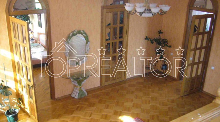 Продаж 2 будинків на ділянці в селищі Елітне | Toprealtor