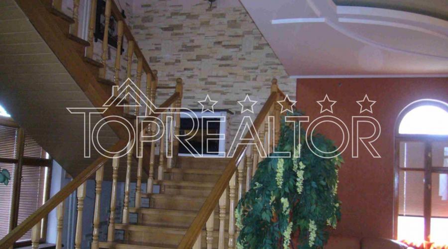 Продаж 2 будинків на ділянці в селищі Елітне | Toprealtor