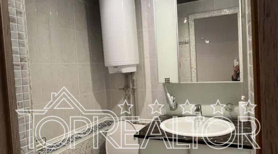 Продаж 2-к квартири на вул. Ахсарова, 13 | Toprealtor