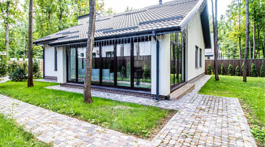 Продам одноповерховий котедж у селищі Лісове | Toprealtor