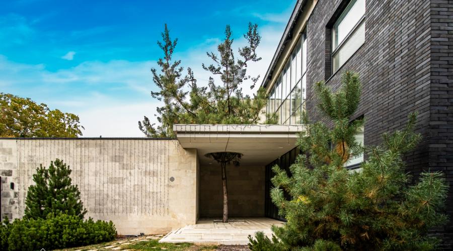 Продам 2-поверховий котедж з дизайнерським ремонтом на Шатилівці. | Toprealtor