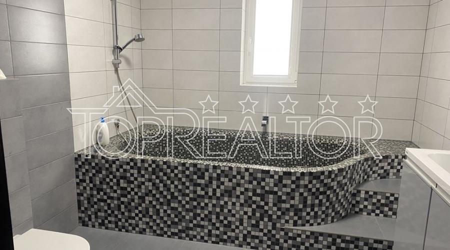 Продається затишний двоповерховий котедж у сел. Мала Данилівка | Toprealtor