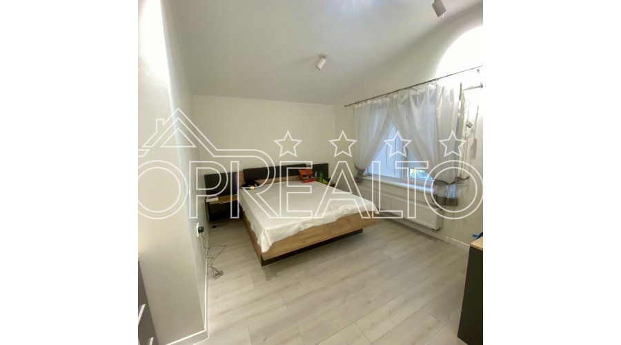 Продам будинок у закритому гарному котеджному селищі Чайківка Hills | Toprealtor