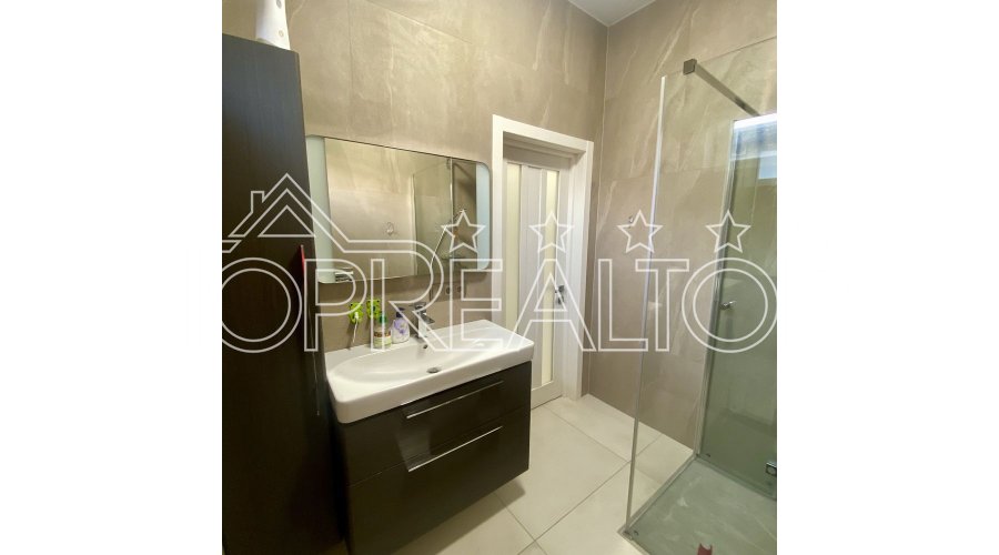 Продам будинок у закритому гарному котеджному селищі Чайківка Hills | Toprealtor