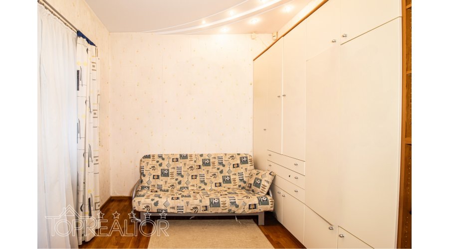 Продам 2-ярусну 5-кімн. квартиру в історичному особняку на вул. Алчевських | Toprealtor