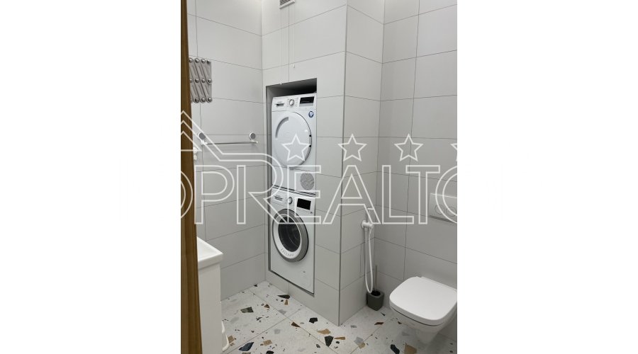 Продам 4-кімн. квартиру в ЖК Карат на вул. Потебні, 6 | Toprealtor