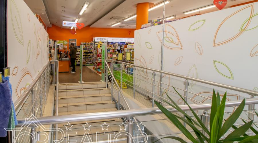 Продам 2-поверховий торговий центр на виході метро Сковороди (колишня  Пушкінська) | Toprealtor
