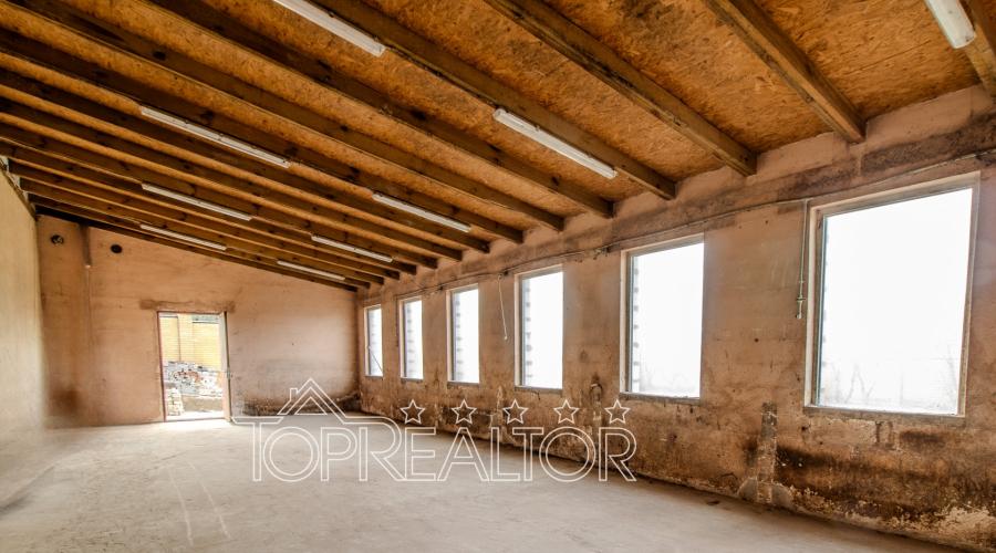 Продам 2-поверховий  будинок в селищі Південне | Toprealtor