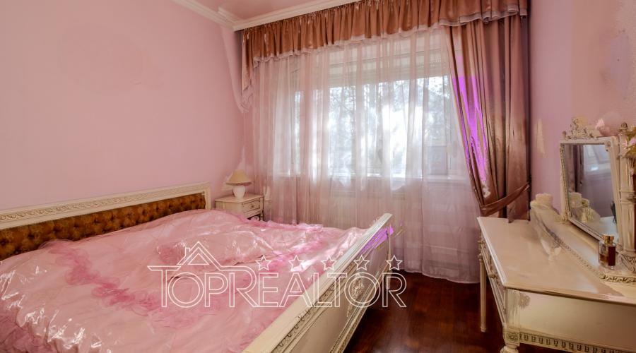 Продам 2-поверховий  будинок в селищі Південне | Toprealtor