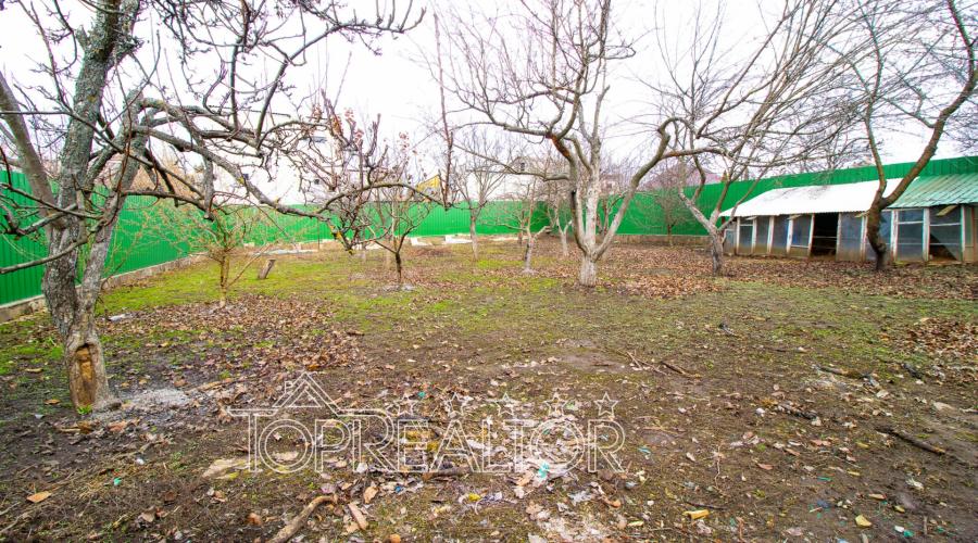 Продам 2-поверховий  будинок в селищі Південне | Toprealtor