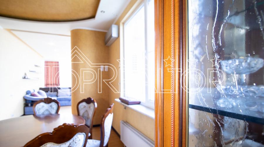 Продам 3-кімнатну квартиру в ЖК 