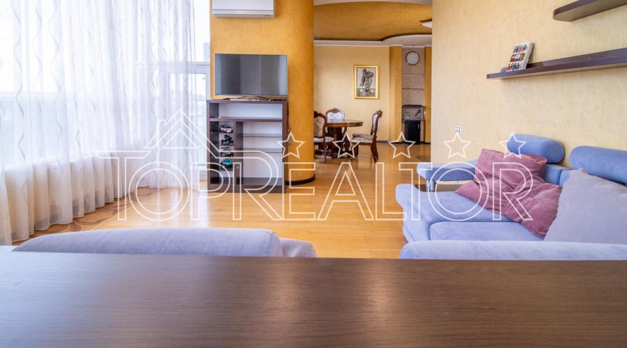 Продам 3-кімнатну квартиру в ЖК 