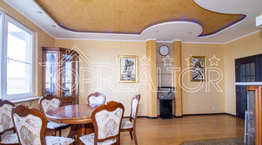 Продам 3-кімнатну квартиру в ЖК 