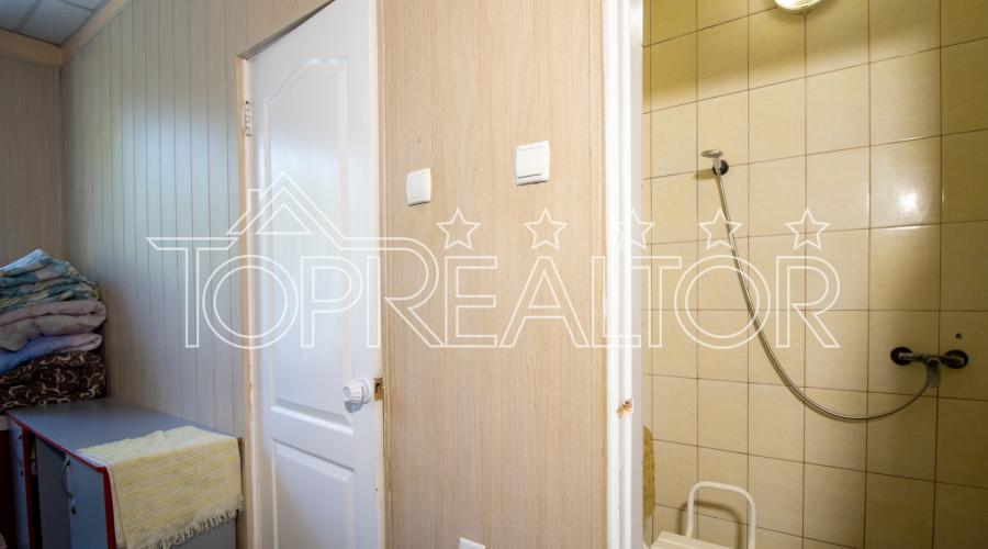 Продаж дієвого бізнесу: МЕДЦЕНТР по вул. Москалівській 106 | Toprealtor