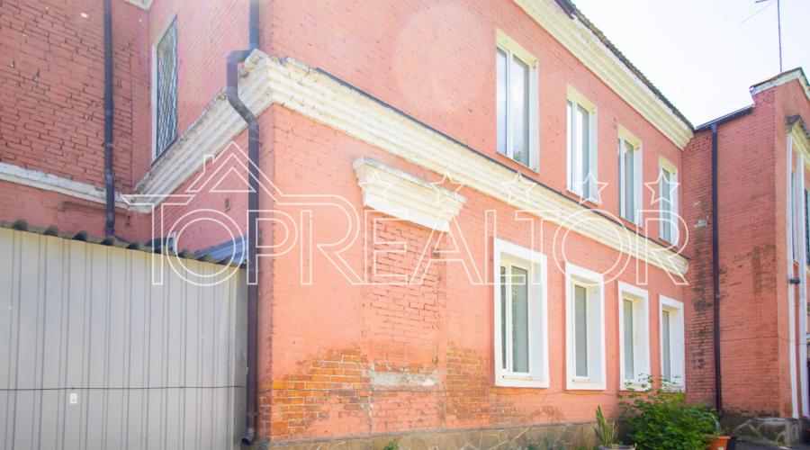 Продаж дієвого бізнесу: МЕДЦЕНТР по вул. Москалівській 106 | Toprealtor