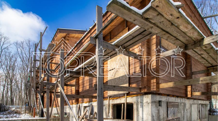 Продам 2-поверховий дерев'яний зруб в Роял Клабі | Toprealtor
