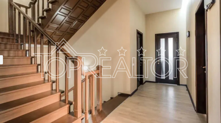Продаж 3-поверхового будинку на Флорінці-1 | Toprealtor