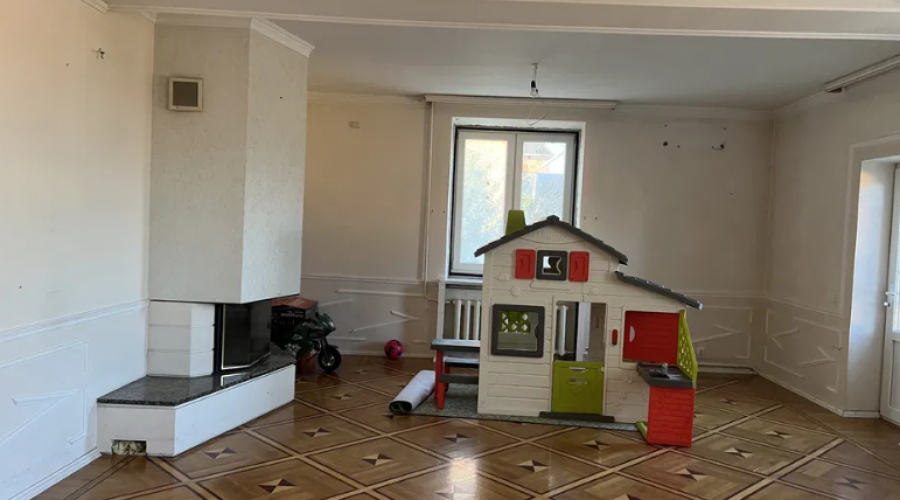 Продаж 2-х будинків в котеджному селищі Флорінка-1 | Toprealtor