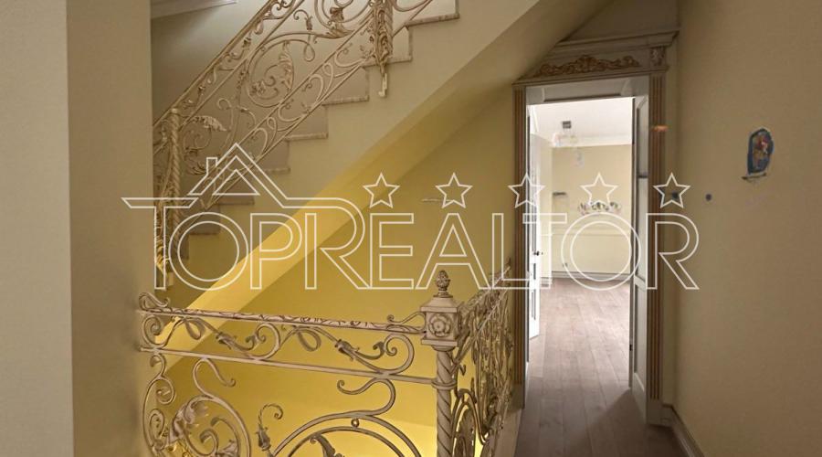 Продаж шикарного, елітного , авторського будинку у КС Сокільники | Toprealtor