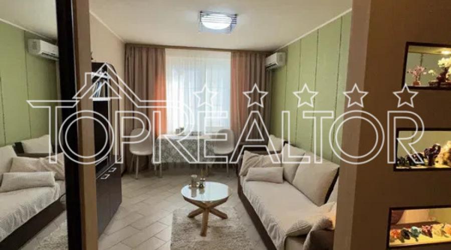 Продаж 2-к квартири біля метро Олексіївська | Toprealtor