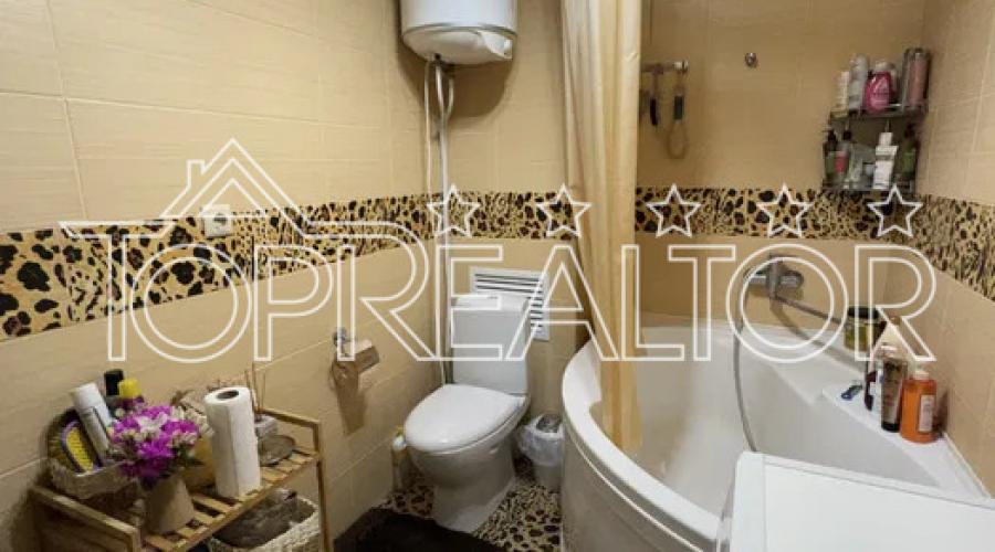Продаж 2-к квартири біля метро Олексіївська | Toprealtor