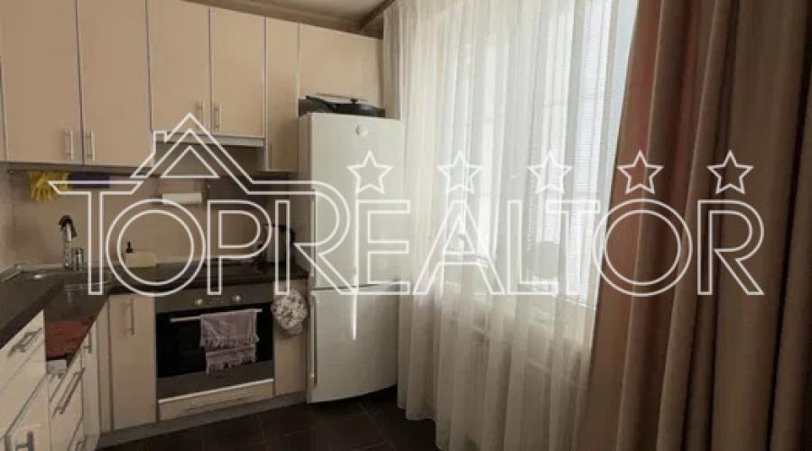 Продаж 2-к квартири біля метро Олексіївська | Toprealtor