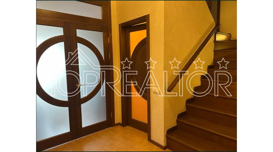 Продам шикарний  будинок на П. Полі. Р-н 23 Серпня | Toprealtor